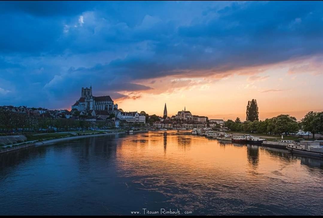 Vila La Maison Des Artistes Auxerre Exteriér fotografie